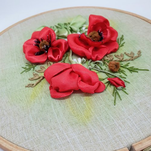 刺繍絵画 額入り 赤竹と紅葉 インテリア アート　F4 刺繍絵画 額入り 赤竹と紅葉 インテリア アート F4