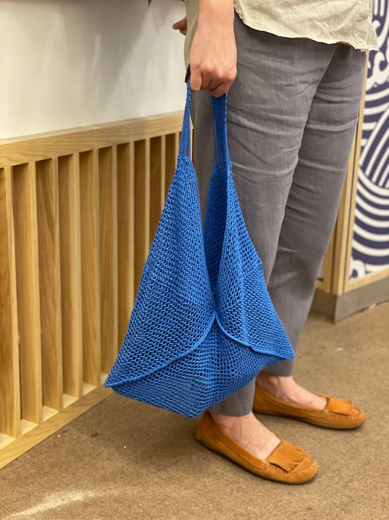 Kameko Tri-Shoulder Bag - กระเป๋าถือ - วัสดุอื่นๆ สีน้ำเงิน
