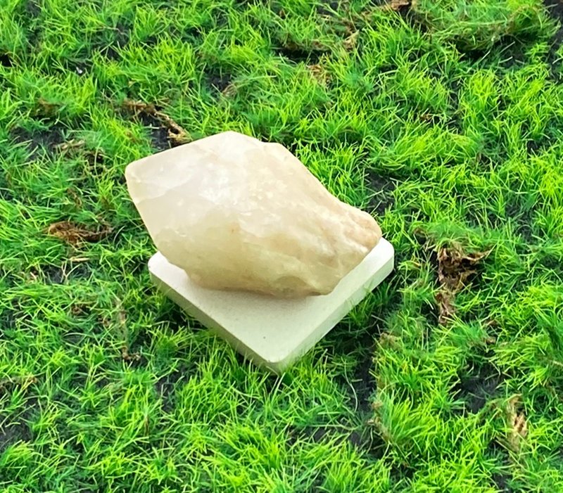 天然原礦磨砂感菠蘿骨幹白水晶 療癒 開運 淨化 能量 擺件 - 擺飾/家飾品 - 水晶 白色