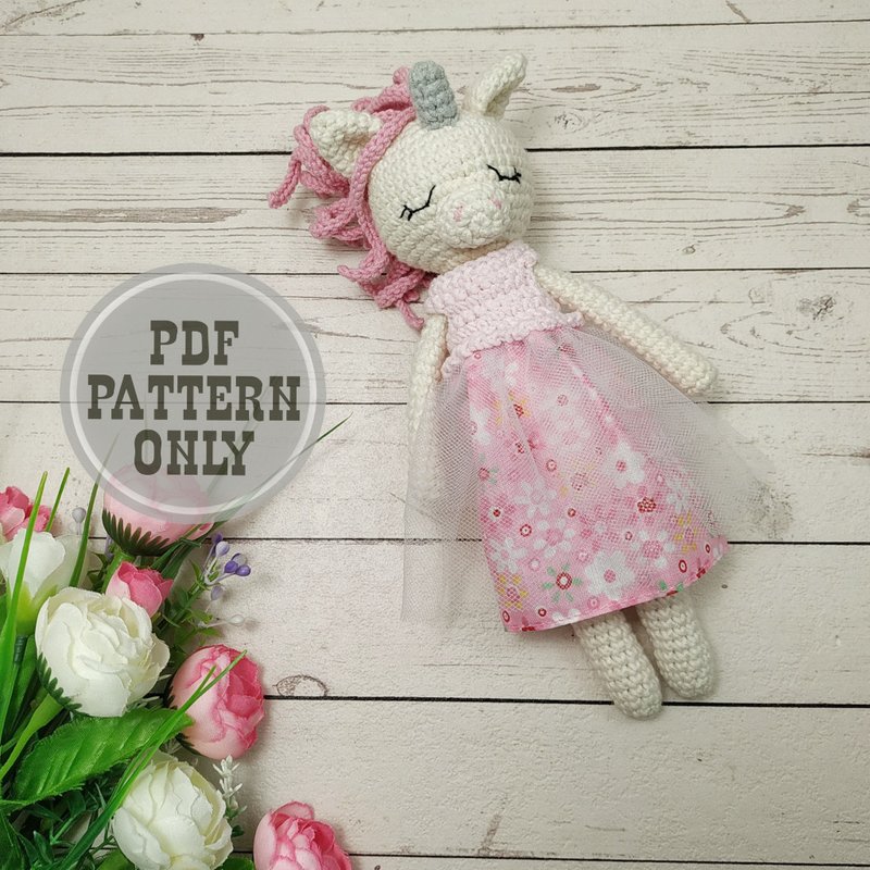 Unicorn amigurumi PATTERN plush doll for unicorn 1st birthday and baby shower - เย็บปัก/ถักทอ/ใยขนแกะ - วัสดุอื่นๆ ขาว