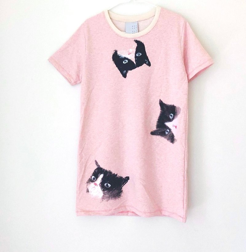 3 Cats Face -Meow Paint / One Piece T-Shirt Dress// Light Pink - Women's T-Shirts - Cotton & Hemp Pink