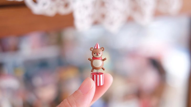 【棉花星球】復古玩具系列-馬戲小熊 - 公仔模型 - 木頭 紅色