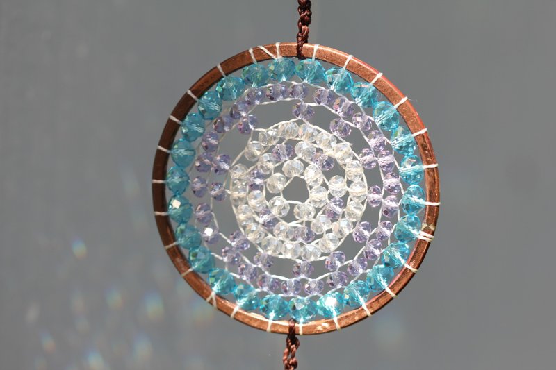 Light blue and pale purple mandala suncatcher - ของวางตกแต่ง - แก้ว 