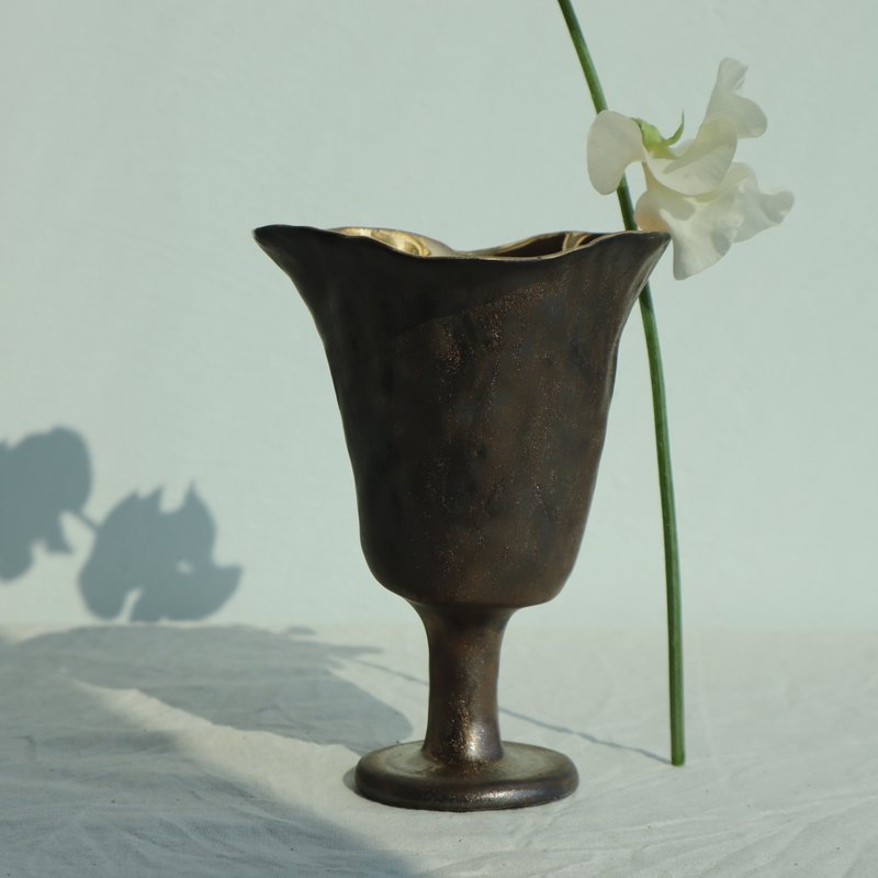 calla goblet 24K gold - Cups - Pottery Gold