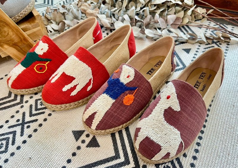 Slip-on Naga - Handmade (For size 36) - Women's Casual Shoes - Thread Multicolor