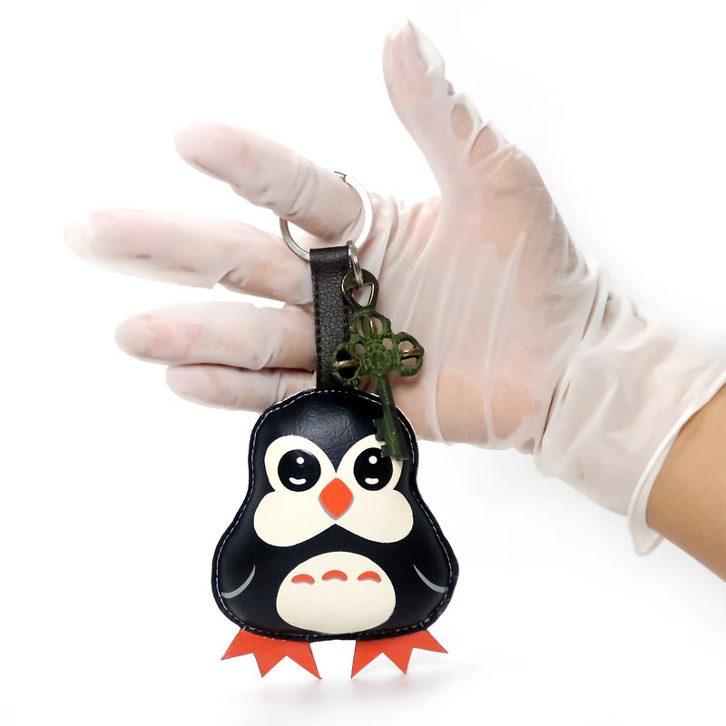 Penguin keychain, gift for animal lovers add charm to your bag. - Charms - Faux Leather Black
