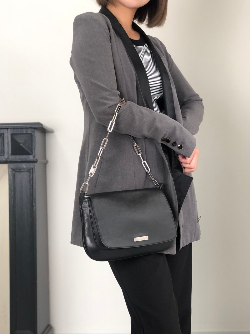 【 日本直送　名牌中古包 】GUCCI グッチ ショルダーバッグ ブラック ロゴ レザー チェーン ミニバッグ vintage ヴィンテージ tjescz - 側背包/斜背包 - 真皮 黑色