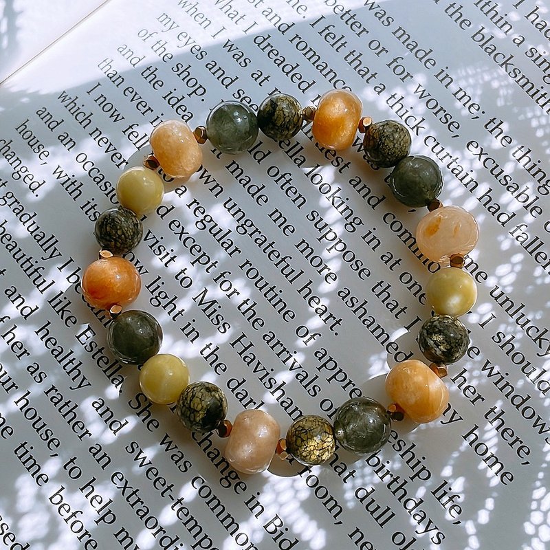 Green and auspicious│ Green hair crystal cauliflower jade medicine king stone gold wire jade Bronze bracelet - Bracelets - Crystal Green