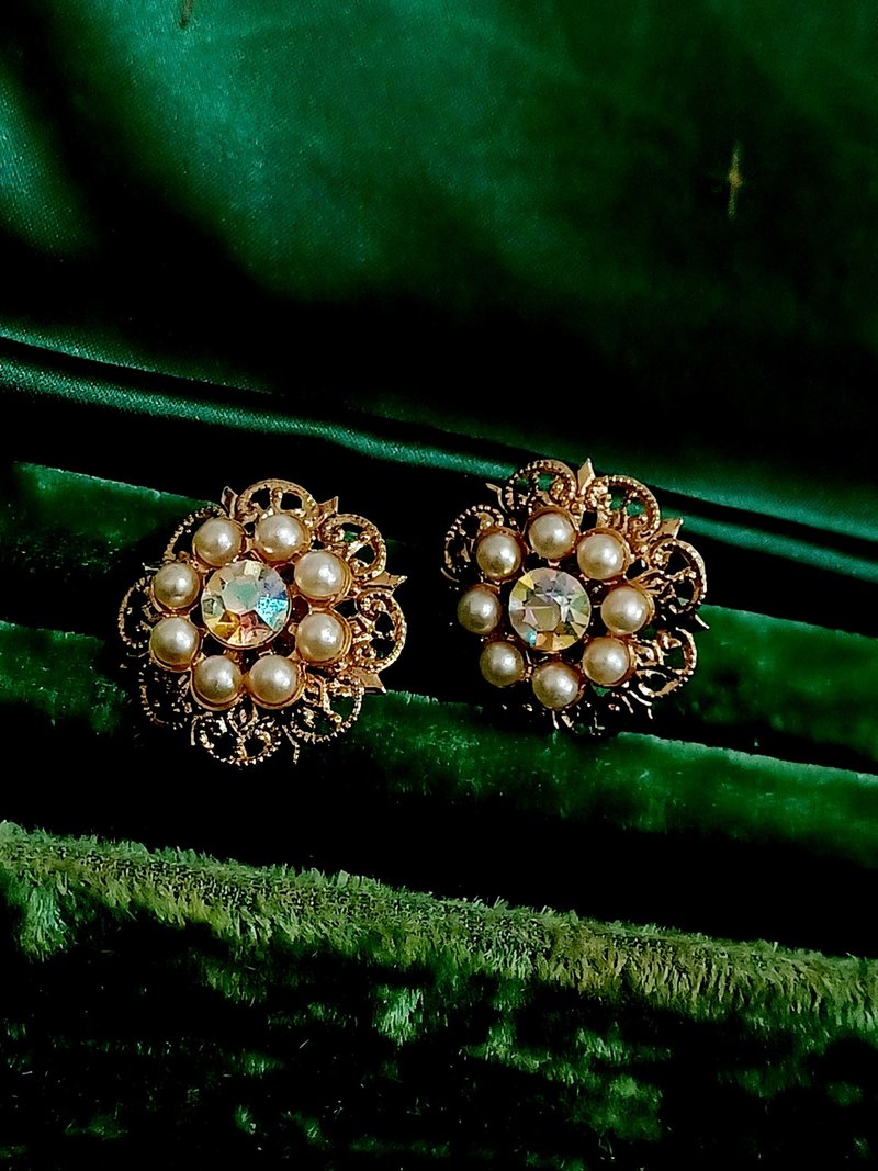 vintage jewelry  極光萊茵石珠花夾式耳環 - 耳環/耳夾/耳骨夾 - 其他金屬 