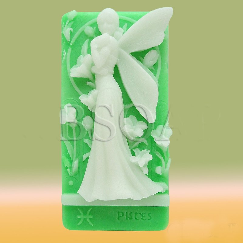 Zodiac Pisces Fairy handmade soap scented with Pear and Freesia - สบู่ - วัสดุอื่นๆ สีส้ม