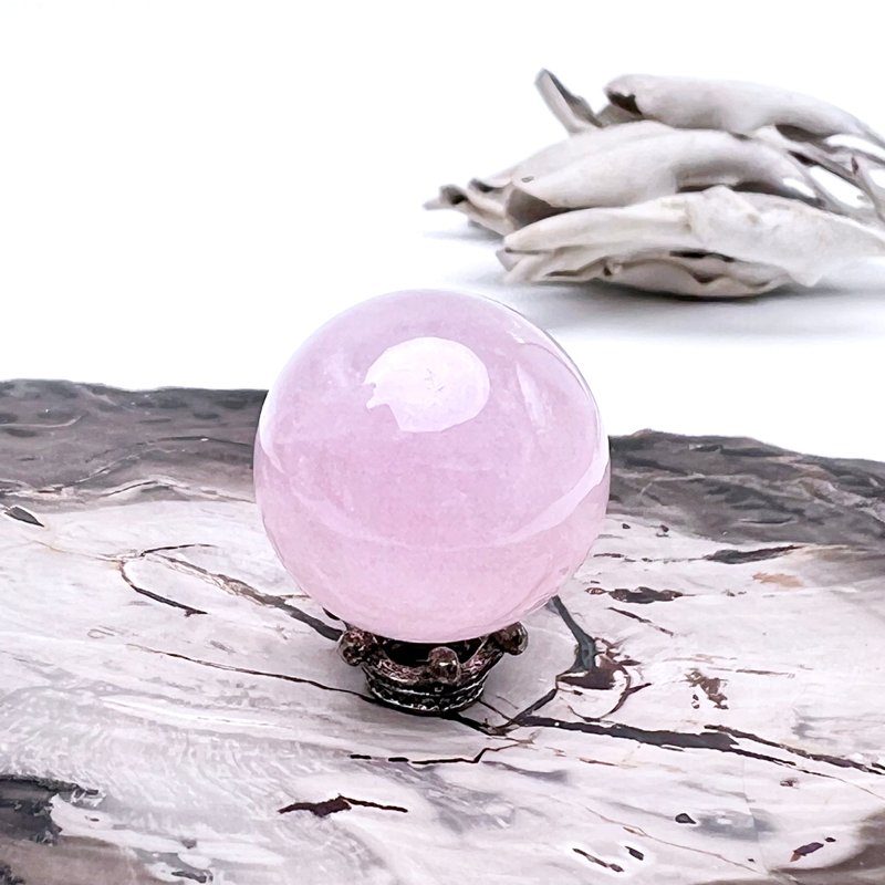 星莎。水晶球 人緣 桃花 療癒 l 星光粉晶球 粉水晶球 l - 擺飾/家飾品 - 水晶 粉紅色