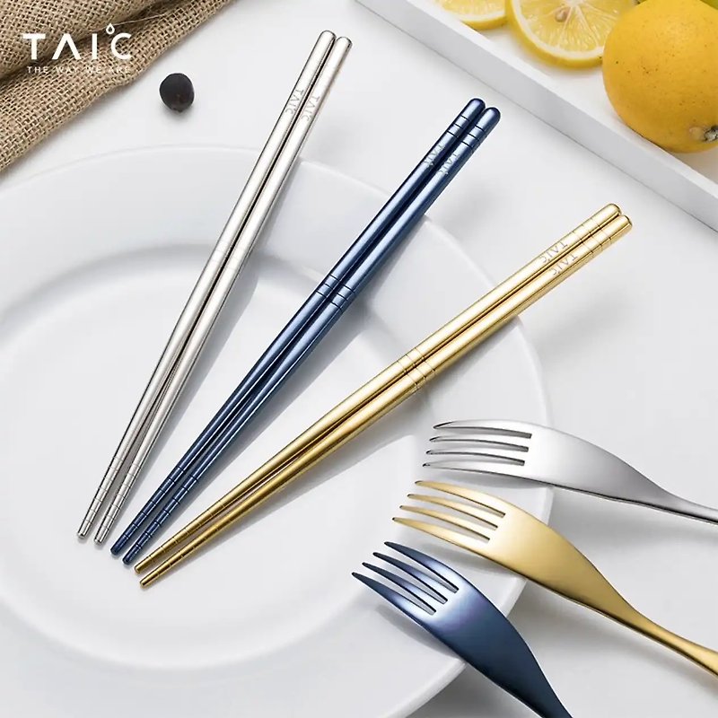 TAIC pure titanium chopsticks with box - ตะเกียบ - วัสดุอื่นๆ หลากหลายสี