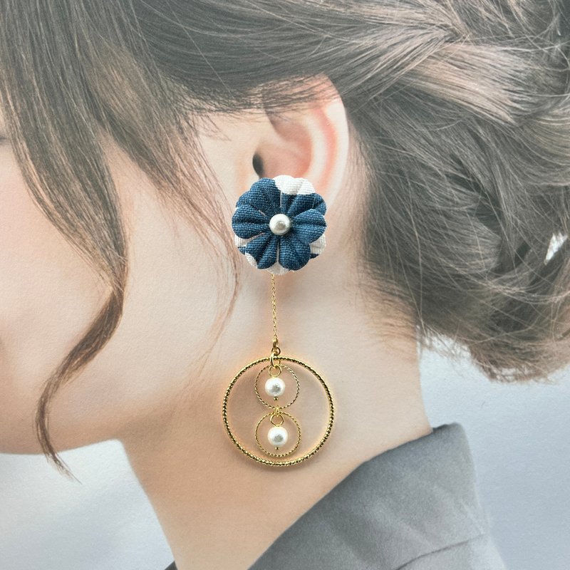 Stillness | Long Chain Small Round Double Circle Large Flower Earrings - ต่างหู - ผ้าฝ้าย/ผ้าลินิน หลากหลายสี