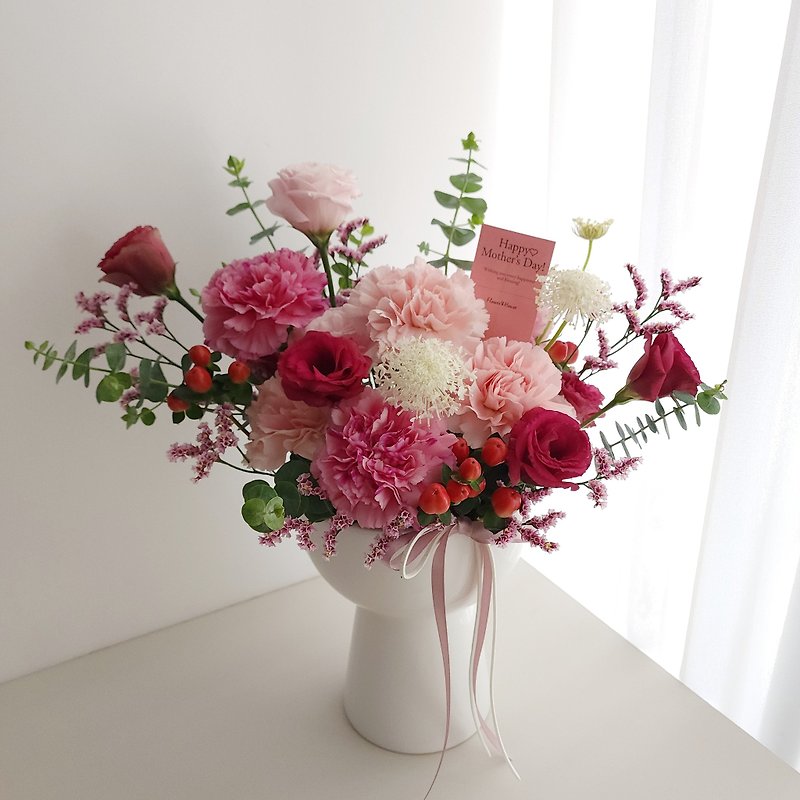 フラワーズ。ママ大好き。母の日。ベリー チャバ L.花の鉢植えの花 - その他 - その他の素材 ピンク