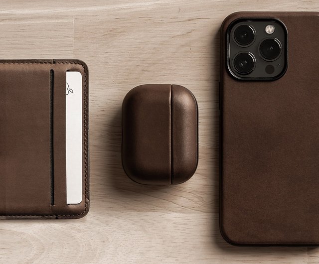 【美品】Apple AirPods Pro 2 Nomadケース付 Modern Leather Case - AirPods Pro (2nd Gen) | Black | Nomad