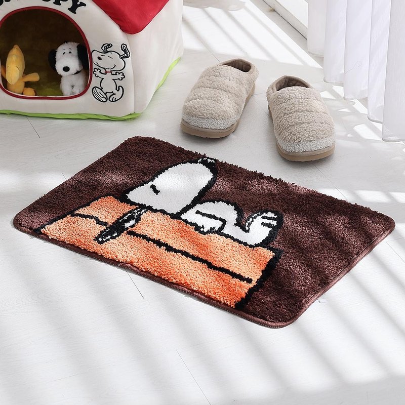 [HOYACASA x Snoopy joint model] Tufted water-absorbent soft floor mat-lazy nap - Blankets & Throws - Other Man-Made Fibers Brown