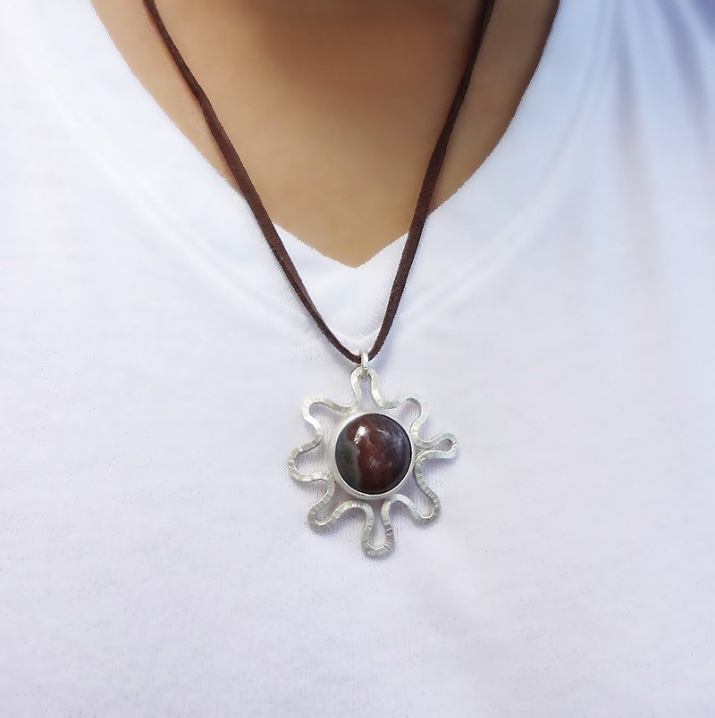 Wood stone pendant- Silver pendant-natural stone- Silver necklace - สร้อยคอ - เครื่องเพชรพลอย สีนำ้ตาล