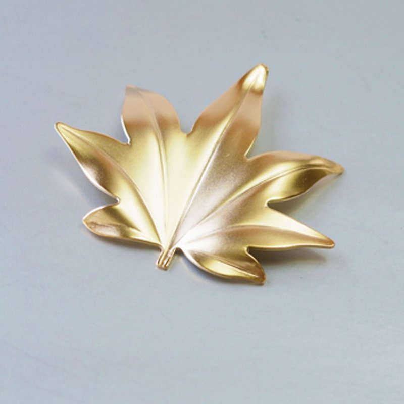 <Japan Shinko> Maple Leaf Chopstick Holder (Golden Leaf) - ตะเกียบ - สแตนเลส สีทอง