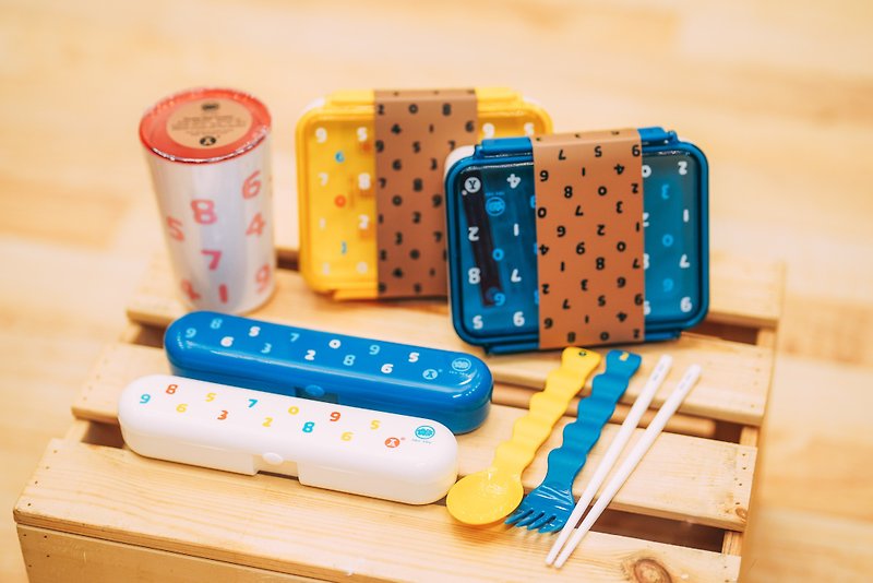 【Taiwan area only】SOU・SOU red A tableware set - Lunch Boxes - Plastic Multicolor