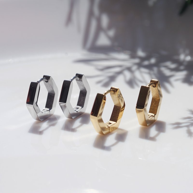 ハニカムピアス サージカルステンレスのフープピアス　Silver/Gold - 耳環/耳夾/耳骨夾 - 寶石 金色