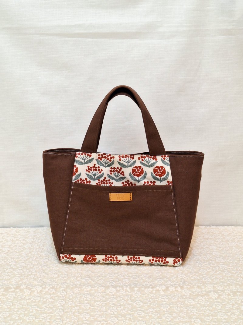 【MY HANDMADE】Retro flower bag l Japanese cotton, canvas l Hand-sewn - กระเป๋าถือ - ผ้าฝ้าย/ผ้าลินิน 