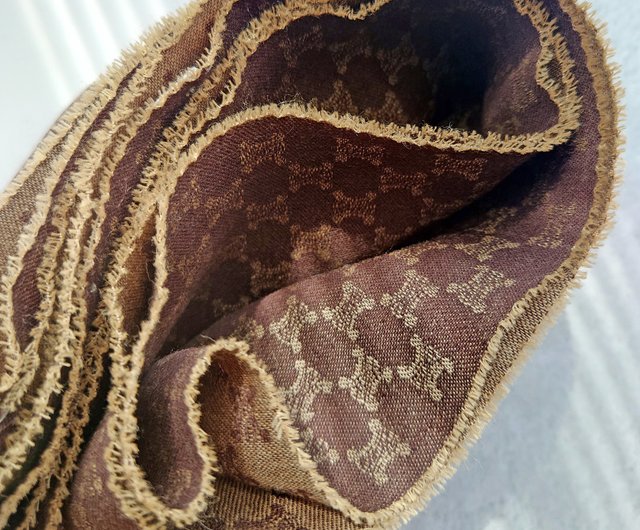 未使用 CELINE セリーヌ マカダム ウール100% 大判ひざ掛け ストール 未使用 CELINE セリーヌ マカダム ウール100% 大判ひざ掛け