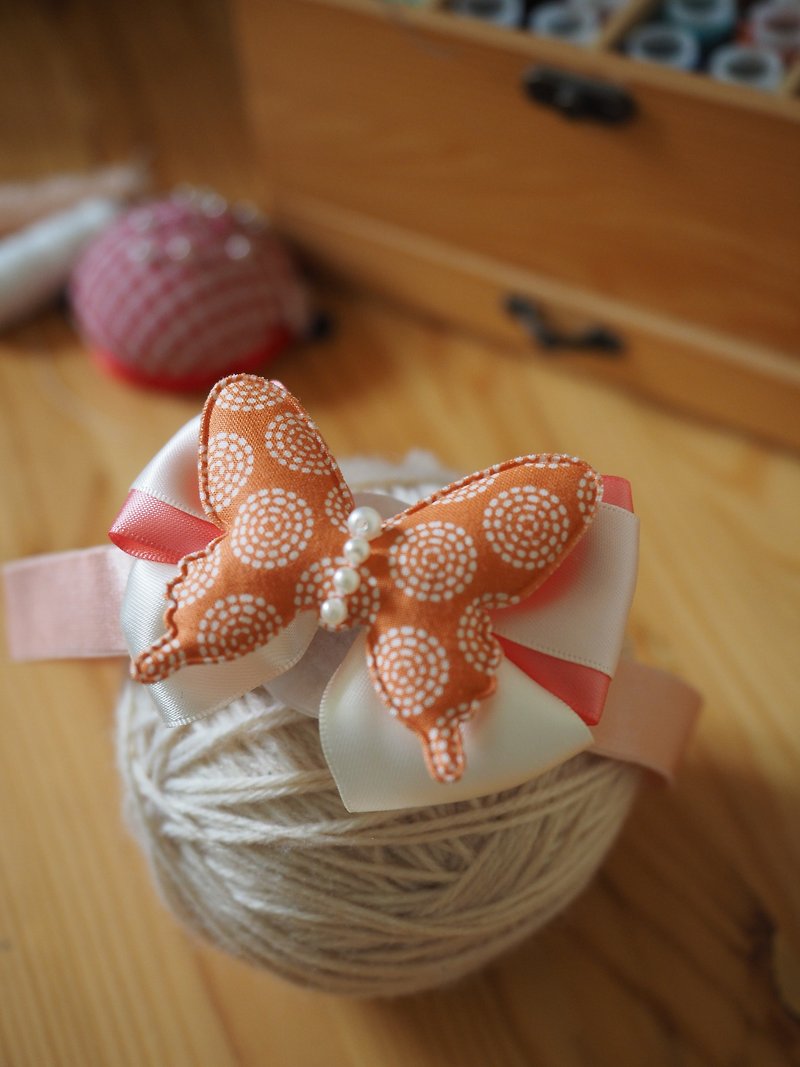 Handmade Butterfly Elastic Headband and hair clip set - หมวกเด็ก - ผ้าฝ้าย/ผ้าลินิน สีส้ม