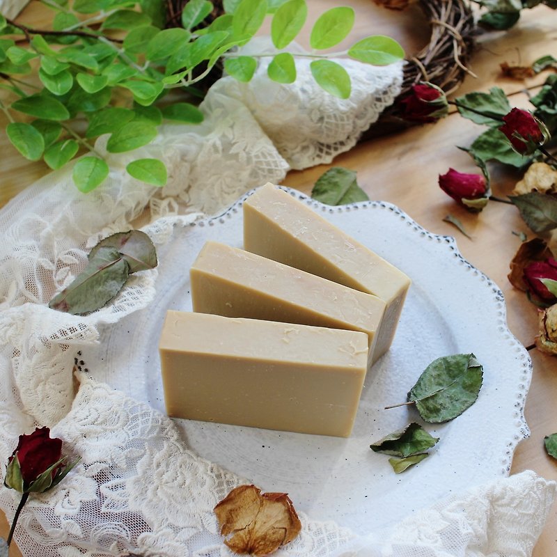 【Lei Anbo】replacement of breast milk soap. Elegant essential oils. 3000g or more. Natural handmade soap - สบู่ - วัสดุอื่นๆ สีทอง