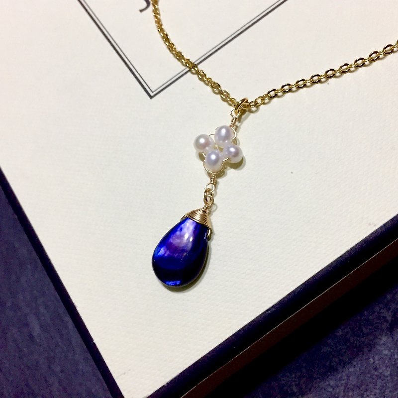 【Deep Sea II】Dark blue water drops & natural pearls. 18k gold-plated necklace. - สร้อยคอ - เครื่องเพชรพลอย สีน้ำเงิน