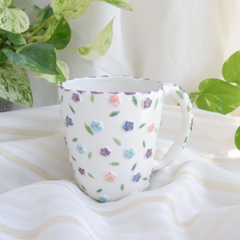 Hand built ceramic mug | blooming purple flower | ceramic handmade - แก้วมัค/แก้วกาแฟ - ดินเผา สีม่วง