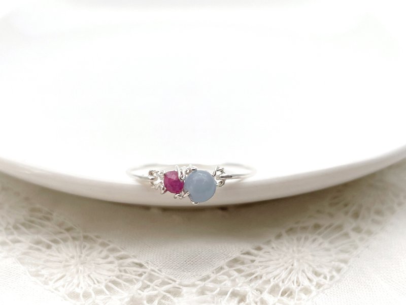 Sweet antique - Angelite and ruby ​​prong-style wire ring - General Rings - Gemstone Blue