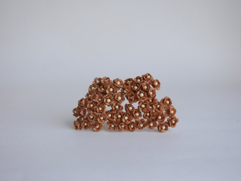 paper flower, supplies, 100 pcs. Canadian anemone, size 0.8 cm., darkBrown color - 其他 - 紙 咖啡色