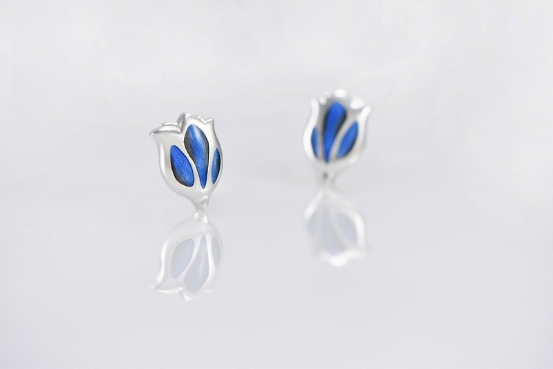 [Wonderland] Tulip 珐琅 925 Silver Earrings - Blue 鹊 feather - Earrings & Clip-ons - Other Metals Blue