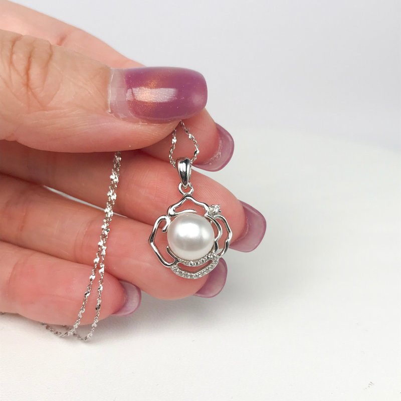 。玫瑰我愛你。8mm淡水珍珠。天然鏡面珠光白。925純銀鋯石項鏈。 - 項鍊 - 珍珠 白色