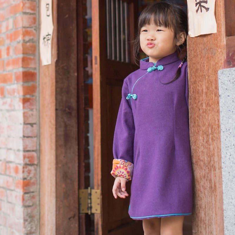 Children's cheongsam antique winter long-sleeved plain face (purple) - กี่เพ้า - ผ้าฝ้าย/ผ้าลินิน 