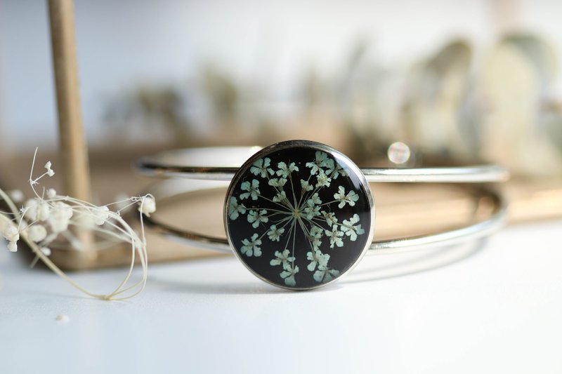 Ammi majus (Green, BG-Black) – Bangle - Bracelets - Plants & Flowers 