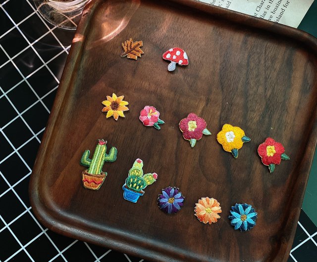 Embroidery stickers】Plant series - large-flowered cactus, potted plants -  Shop Mr. Needlework Stickers - Pinkoi