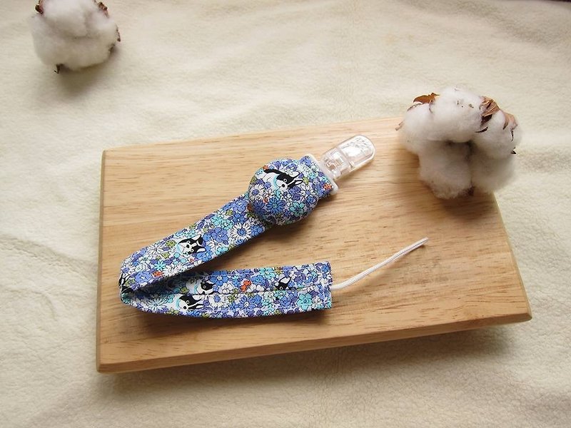 Flowers Bulldog hide and seek - vanilla pacifier chain toy chain (blue flowers) - Bibs - Cotton & Hemp Blue