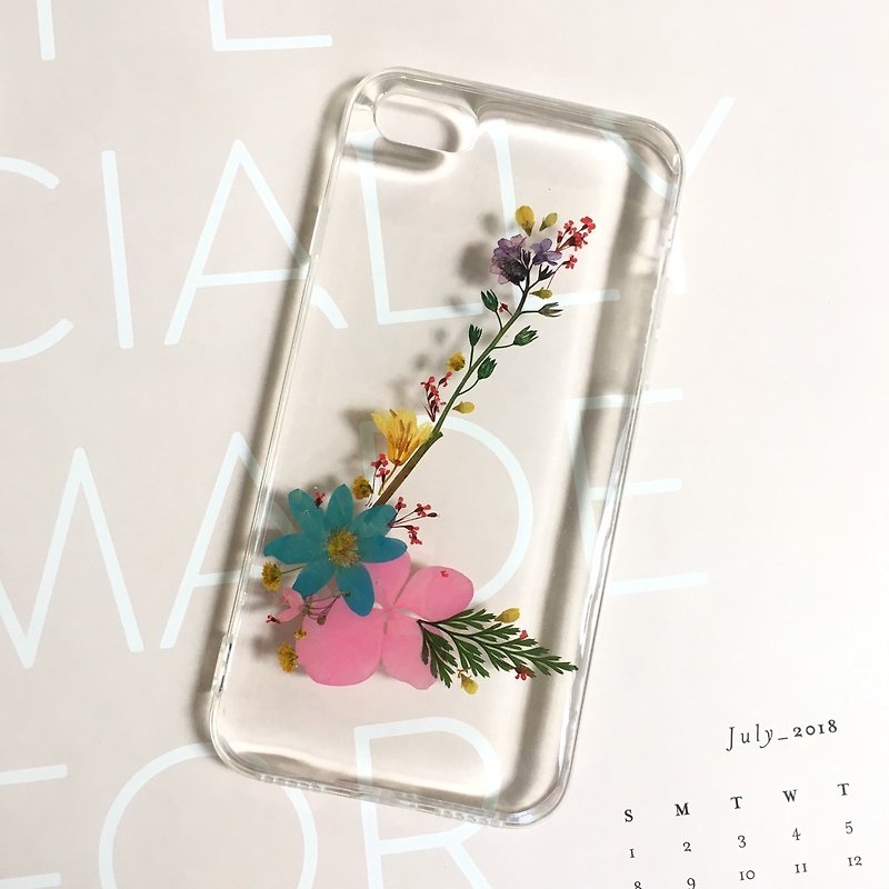 L for Lilian - initial pressed flower phone case - Phone Cases - Silicone Multicolor