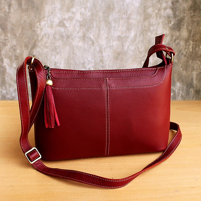 Cross Body Bag - Crackers - สีแดงเข้ม (Genuine Cow Leather) / 皮包 / Leather Bag - กระเป๋าแมสเซนเจอร์ - หนังแท้ สีแดง