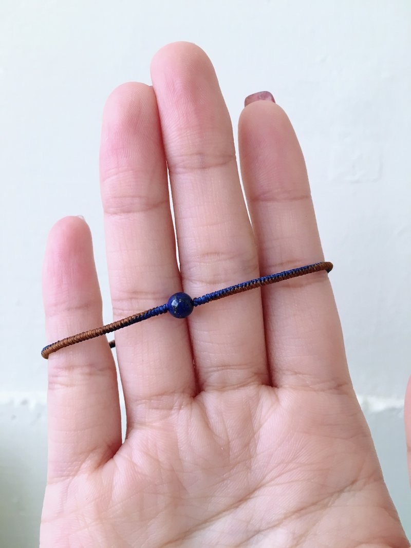 Lapis Lazuli and Paraffin Wire Bracelet is very thin / The Stone of the body is precious for women with pearl earrings - Bracelets - Gemstone Blue