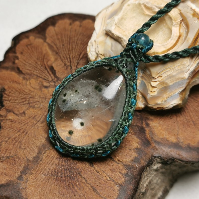 Actinolite Stone/sea urchin crystal- Wax thread braid/necklace with adjustable length - Necklaces - Crystal Green