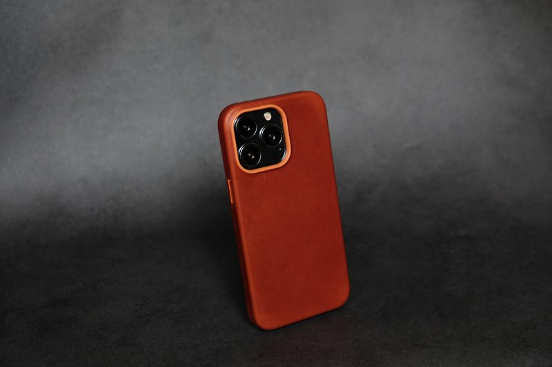 UNIC genuine leather phone case for iPhone13/13 Pro/ProMAX/13 mini [can be customized] - เคส/ซองมือถือ - หนังแท้ สีนำ้ตาล