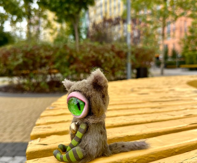 その他 Tiny gray kitten - cyclops Tiny gray kitten - cyclops