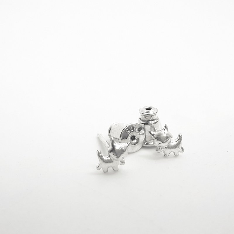 E7款-925純銀耳針(1對)-小狐狸造型 - 耳環/耳夾 - 純銀 銀色