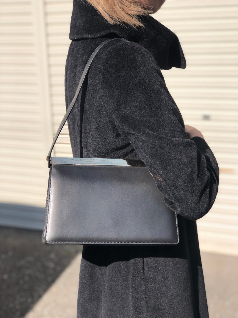 【 日本直送　名牌中古包 】GUCCI グッチ ショルダーバッグ グレー レザー バニティバッグ　セミショルダーバッグ vintage オールド tfg2zv - 側背包/斜背包 - 真皮 灰色