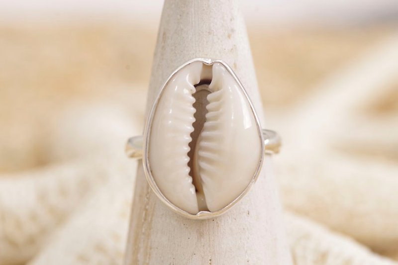 タカラガイのシルバーリング - 戒指 - 其他材質 銀色