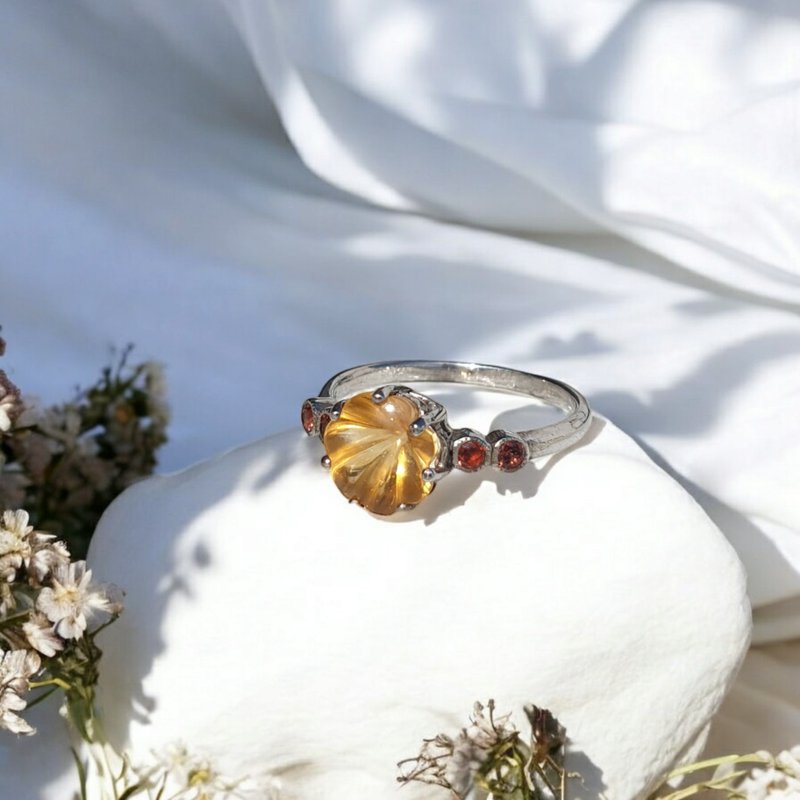 Citrine ring, carved flower lover , decorated with Garnet, silver925 setting - General Rings - Gemstone Blue