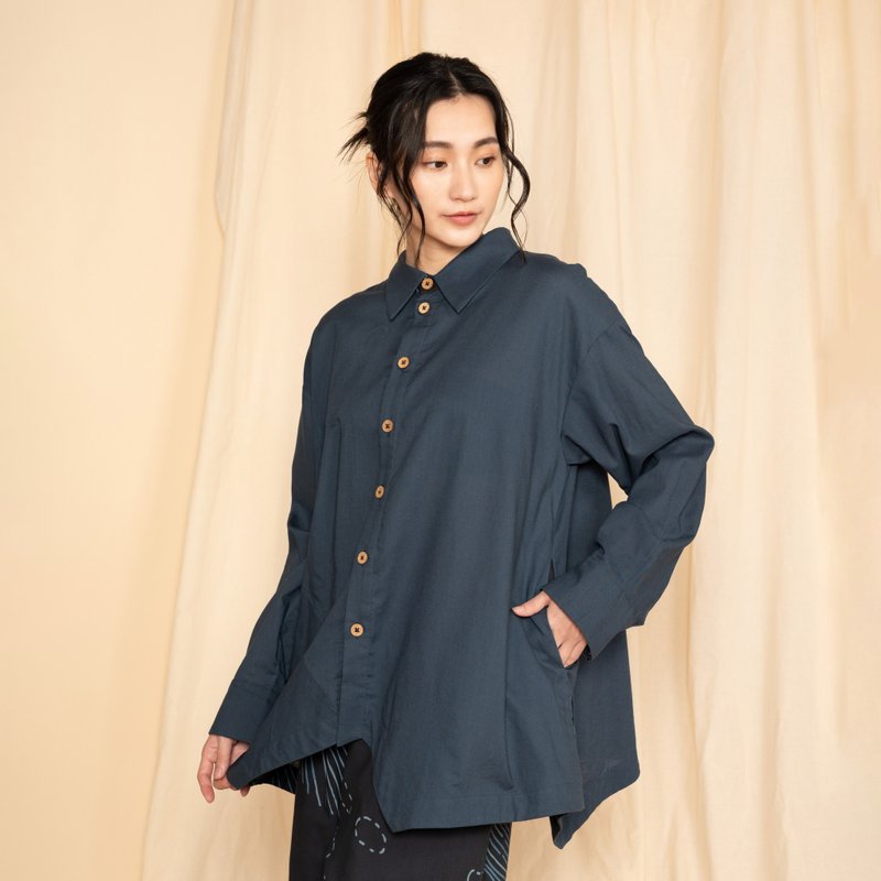 濤痕不規則襯衫_夜藍 - 女襯衫 - 棉．麻 藍色