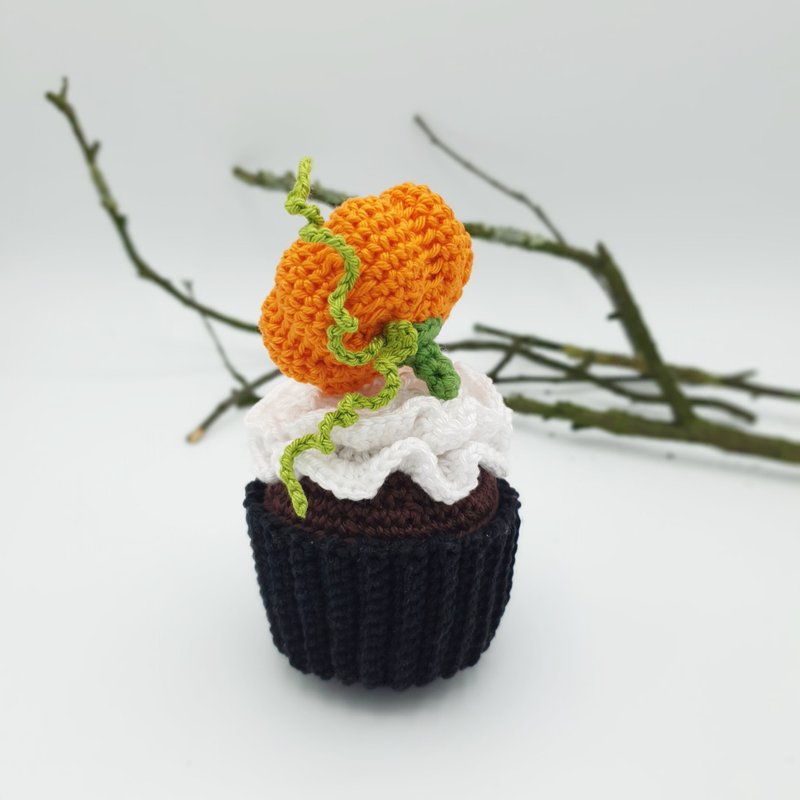 Halloween Black Cat in Pumpkin | Amigurumi for Halloween Crochet Pattern PDF - 手工藝教學/工具書 - 其他材質 
